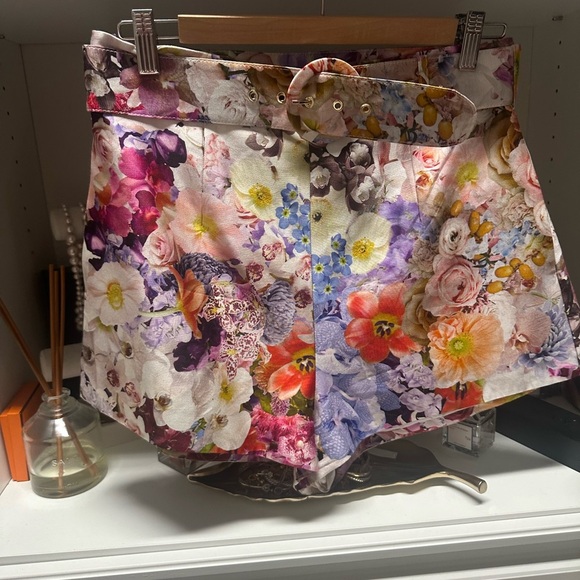 Zimmermann Multicolor Flower Belted Shorts - Picture 4 of 7